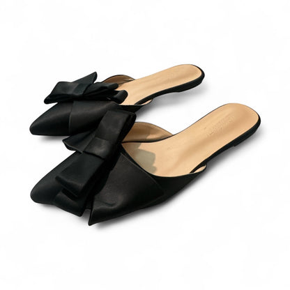 Pointed toe bow-know Slip on Flats by Emiwey Size 10- Pre Owned